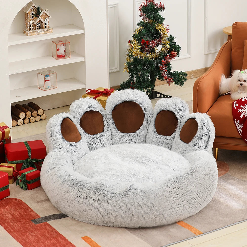 Coussin chien douillet forme patte hiver