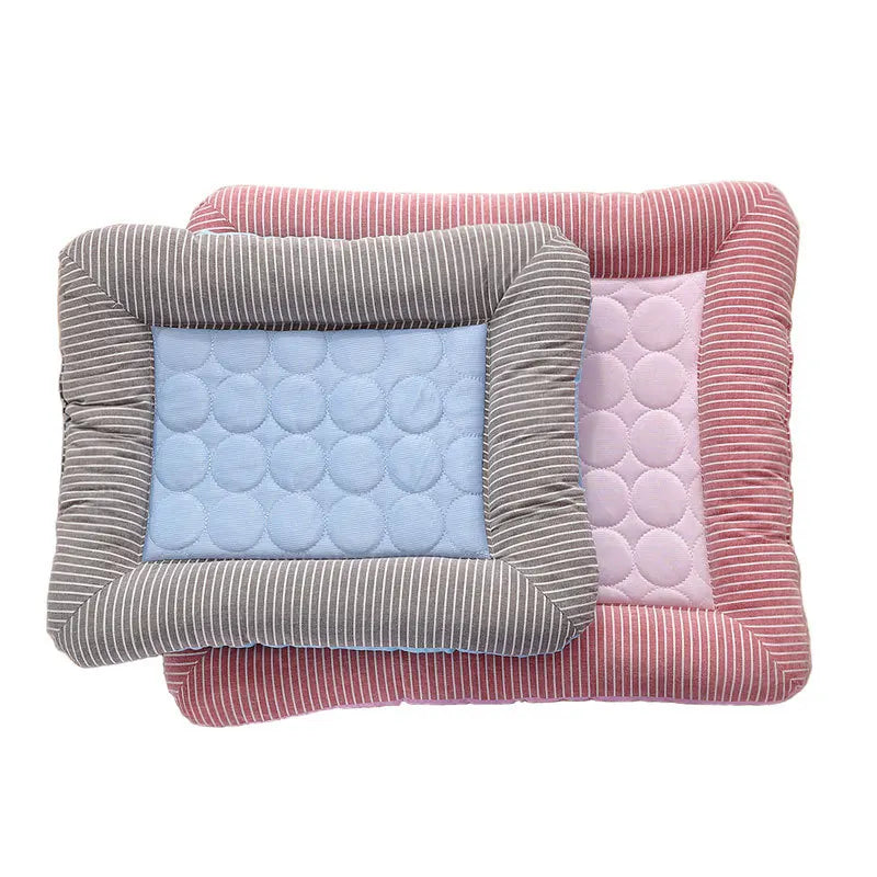 Coussin chien rose rafraîchissant confort estival